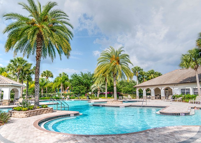 How To Test And Balance Your Swimming Pool Water?